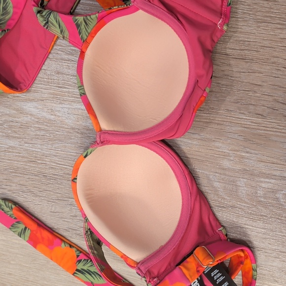 Beach Riot Bikini - Picture 6 of 6